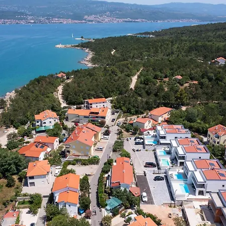 Aria Villa *